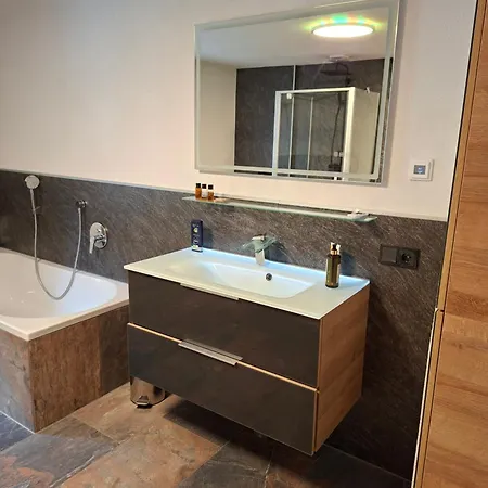 Gaestehaus Hammerle هولزاغو