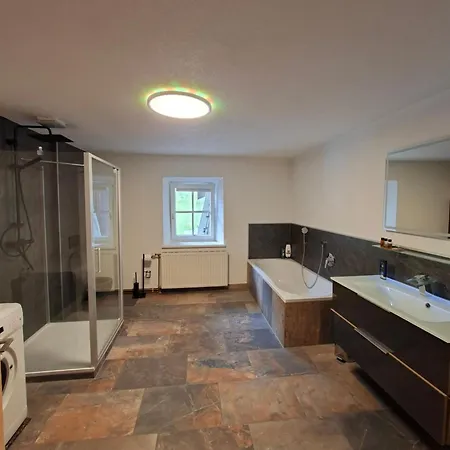 Gaestehaus Hammerle בית אירוח *